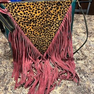 Adorable crossbody and wallet! Recycled leather, handmade in India!